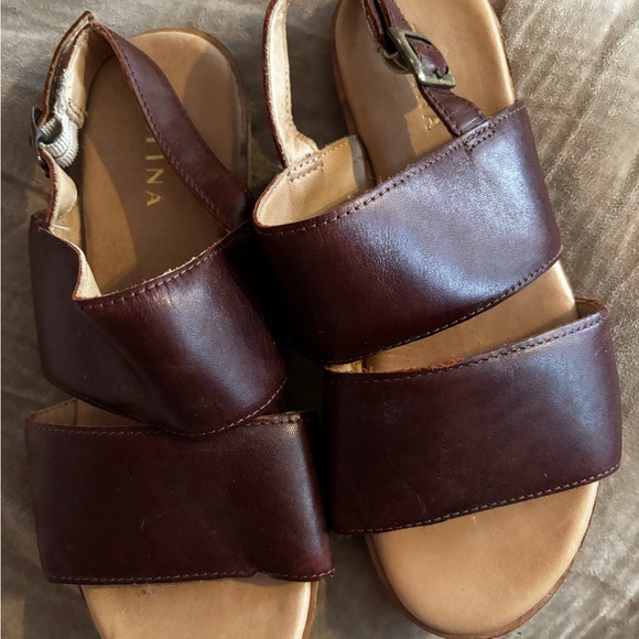 Patina Brown Women's Sandals - Picture 2 of 2
